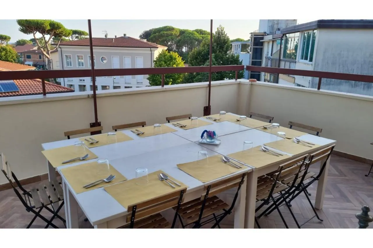 Terrazza Apuana A Few Steps From The Sea - Happy Rentals Forte dei Marmi Apartment