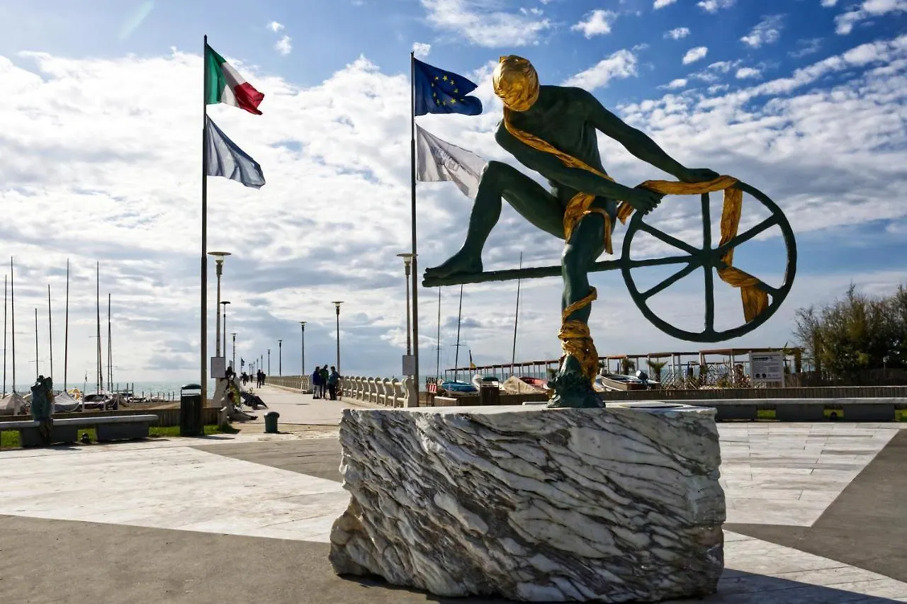 Terrazza Apuana A Few Steps From The Sea - Happy Rentals Forte dei Marmi